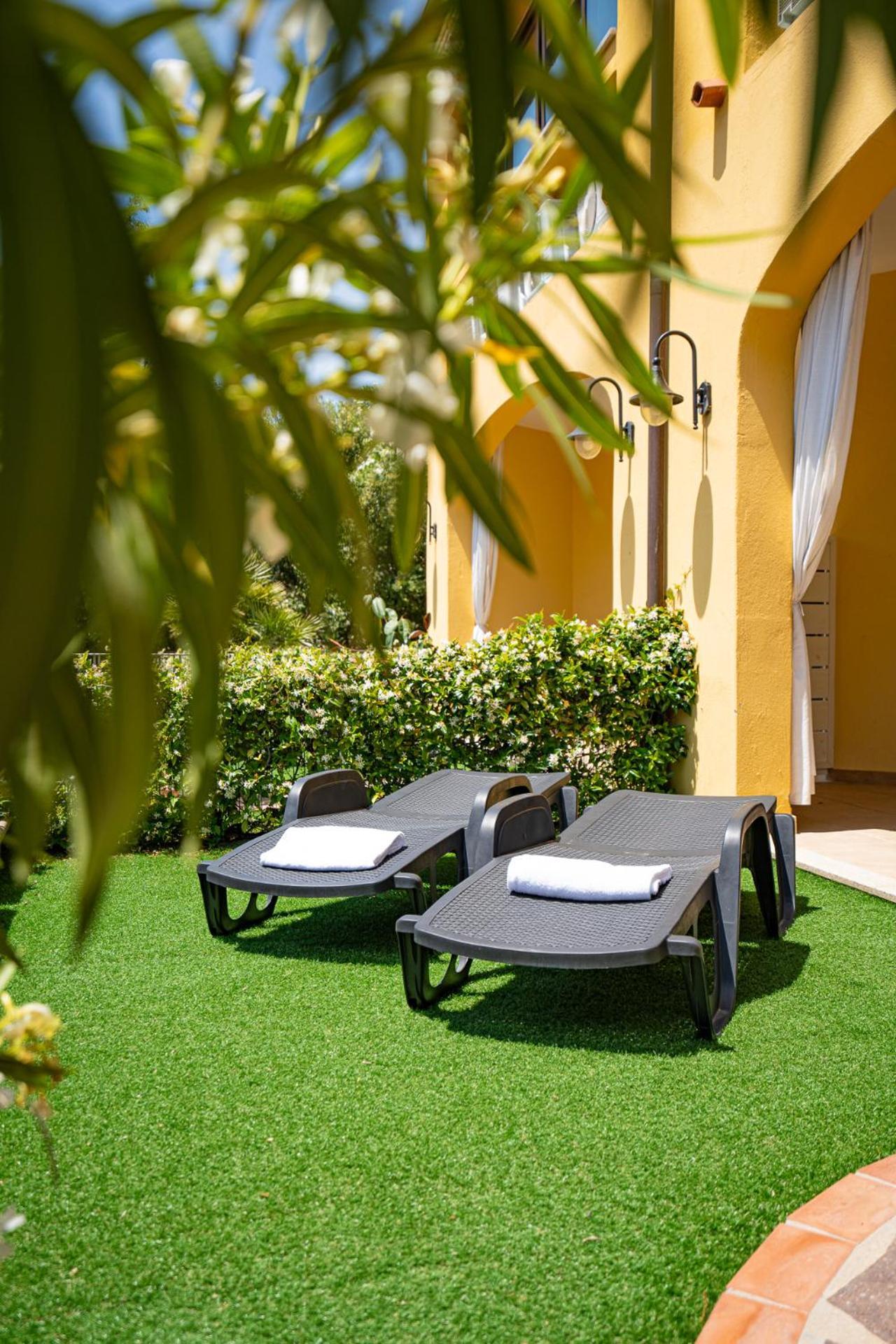 Hotel Lu Pitrali San Teodoro  Exterior foto